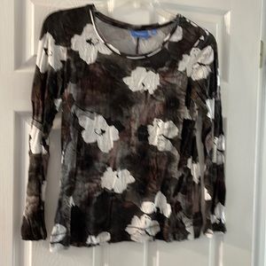 Vera Wang long sleeve shirt